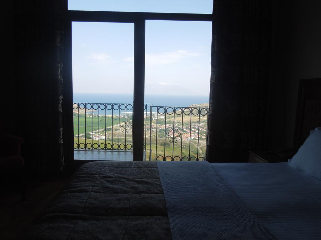 Masi Hotel İmroz Pokoj fotografie