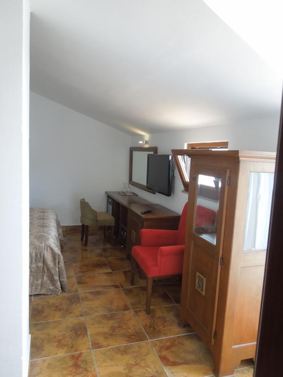 Masi Hotel İmroz Pokoj fotografie